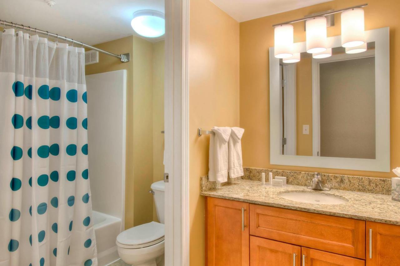 Towneplace Suites Raleigh Cary/Weston Parkway Екстер'єр фото