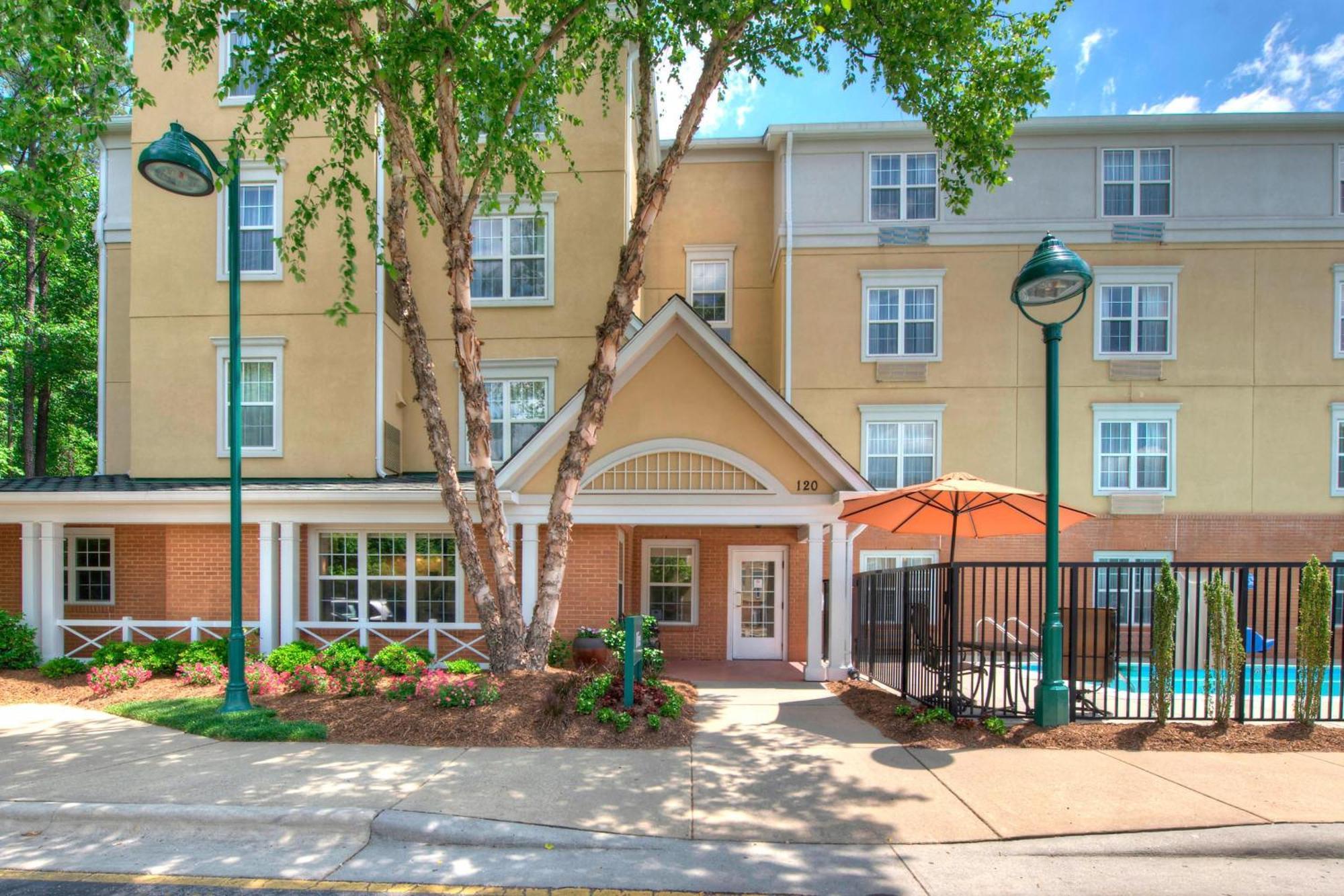 Towneplace Suites Raleigh Cary/Weston Parkway Екстер'єр фото